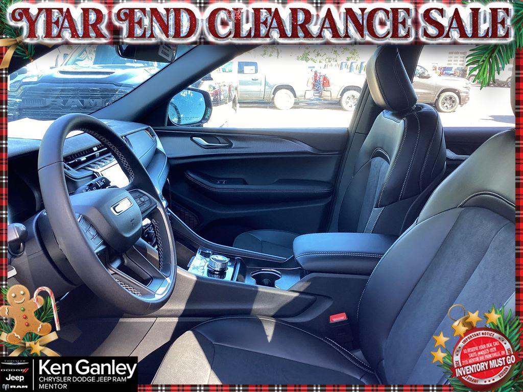 new 2025 Jeep Grand Cherokee L car, priced at $41,014