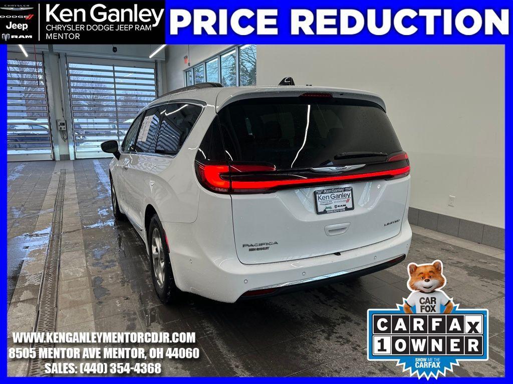 used 2023 Chrysler Pacifica car, priced at $27,700