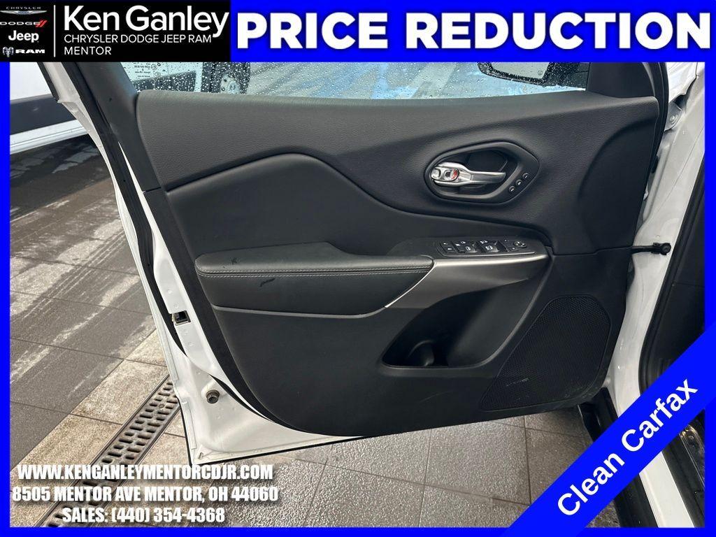 used 2019 Jeep Cherokee car, priced at $17,500