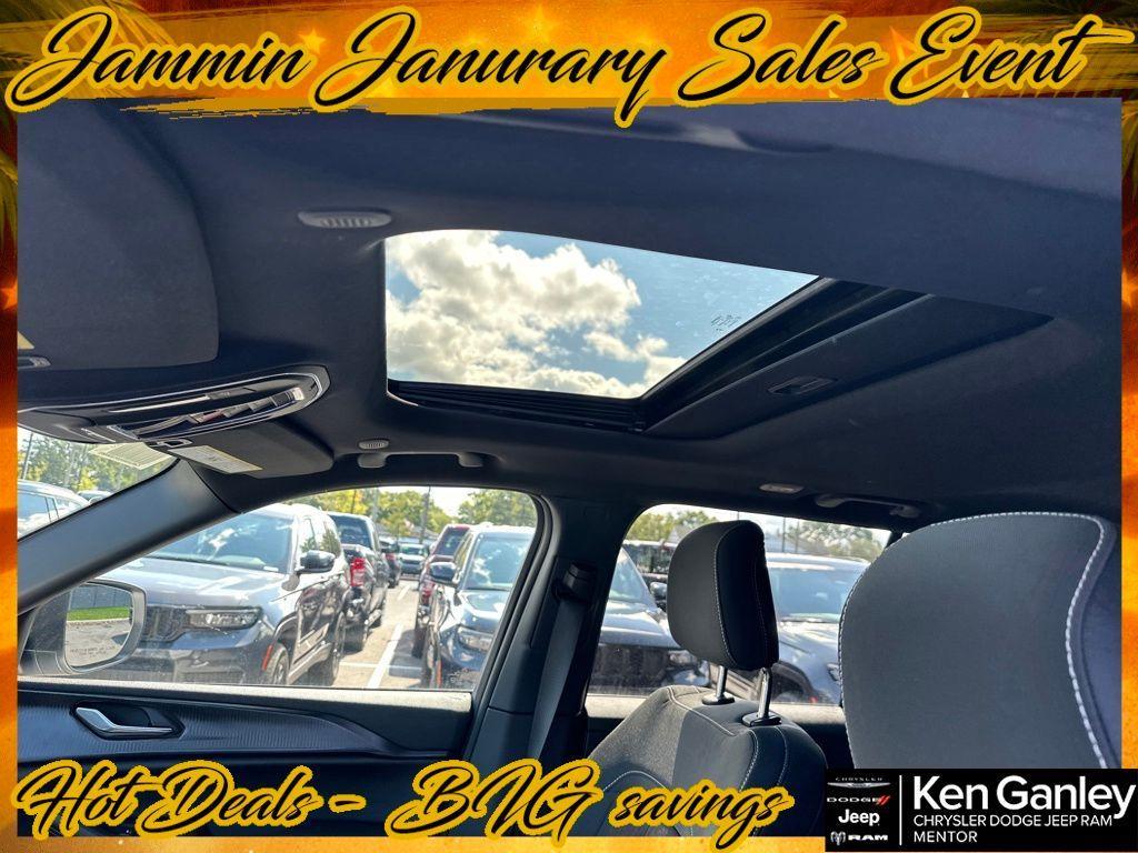 new 2025 Jeep Grand Cherokee car, priced at $34,291