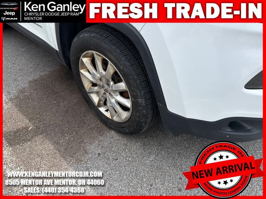 used 2017 Jeep Cherokee car, priced at $13,437