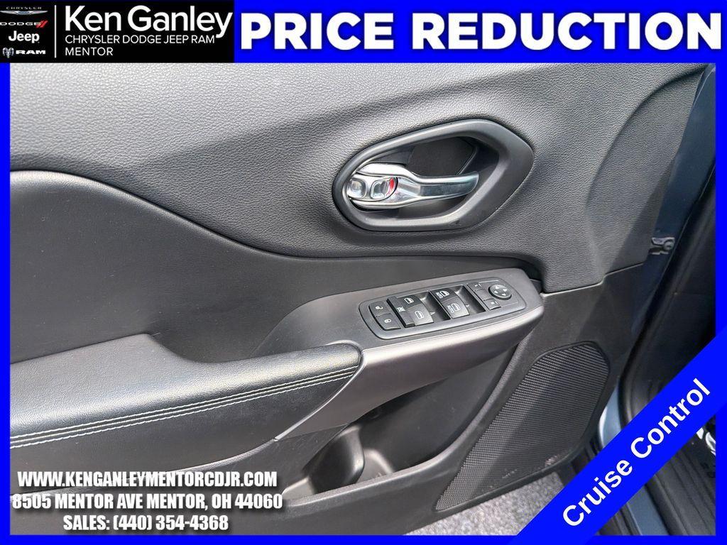 used 2019 Jeep Cherokee car, priced at $20,948