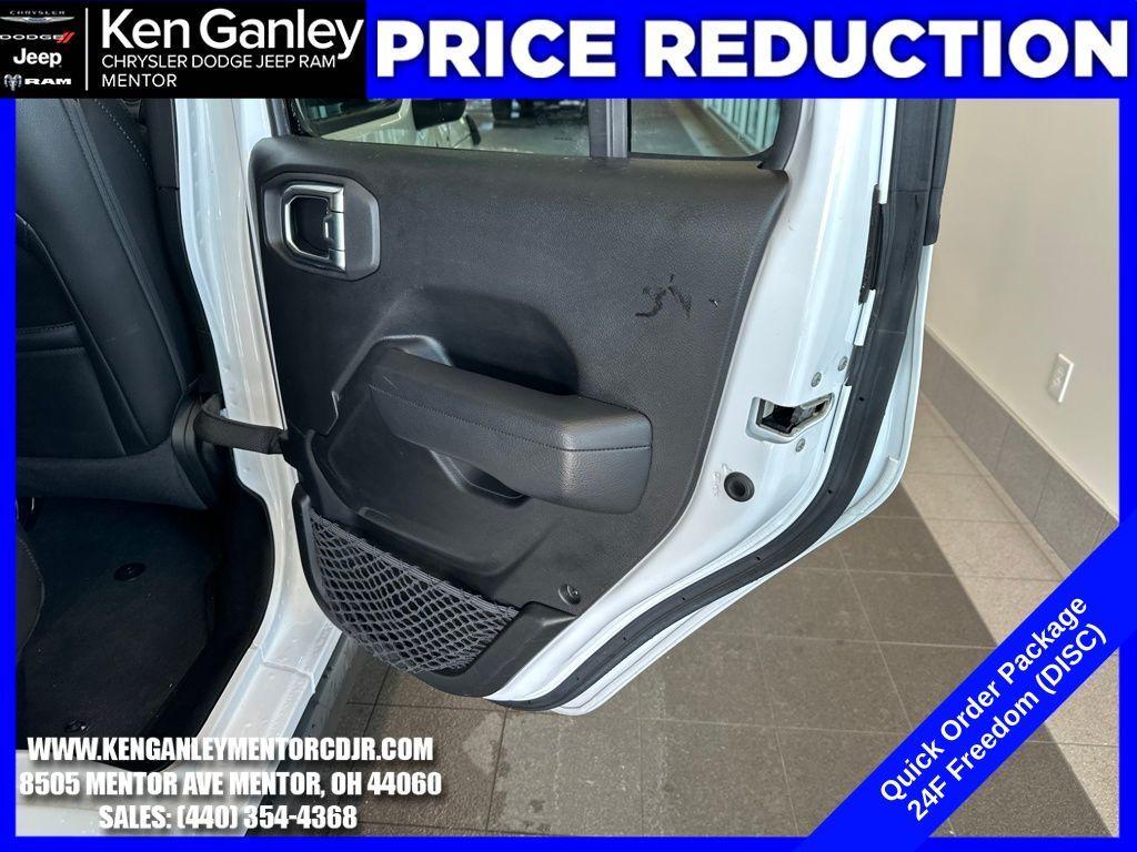 used 2023 Jeep Gladiator car, priced at $29,500