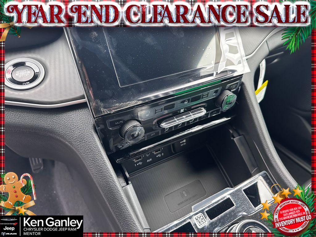 new 2025 Jeep Grand Cherokee car, priced at $37,858