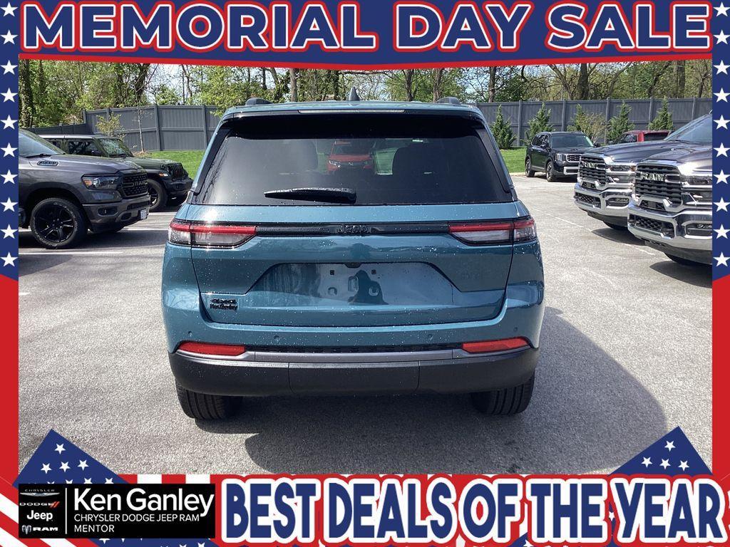 new 2026 Jeep Grand Cherokee car, priced at $45,197