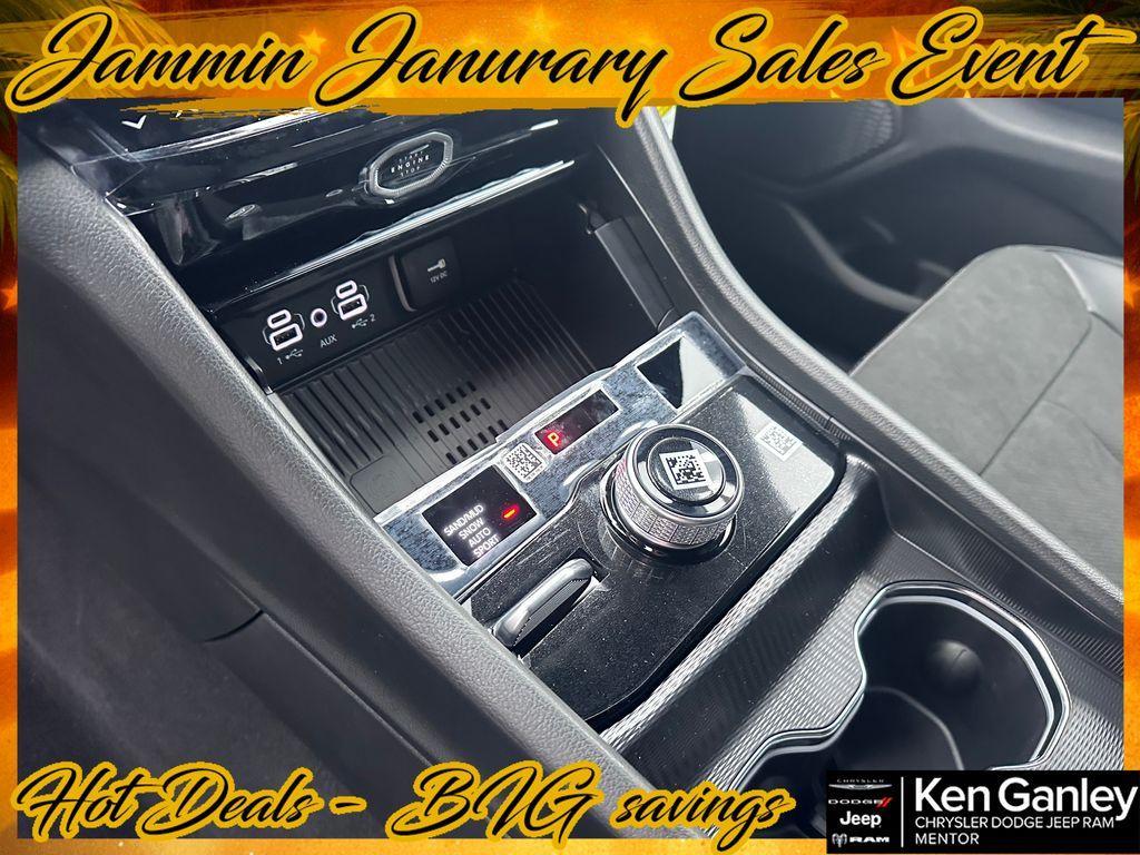 new 2026 Jeep Grand Cherokee car, priced at $43,094