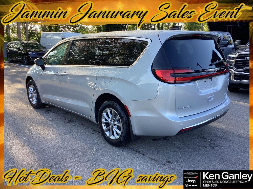 new 2026 Chrysler Pacifica car, priced at $43,343
