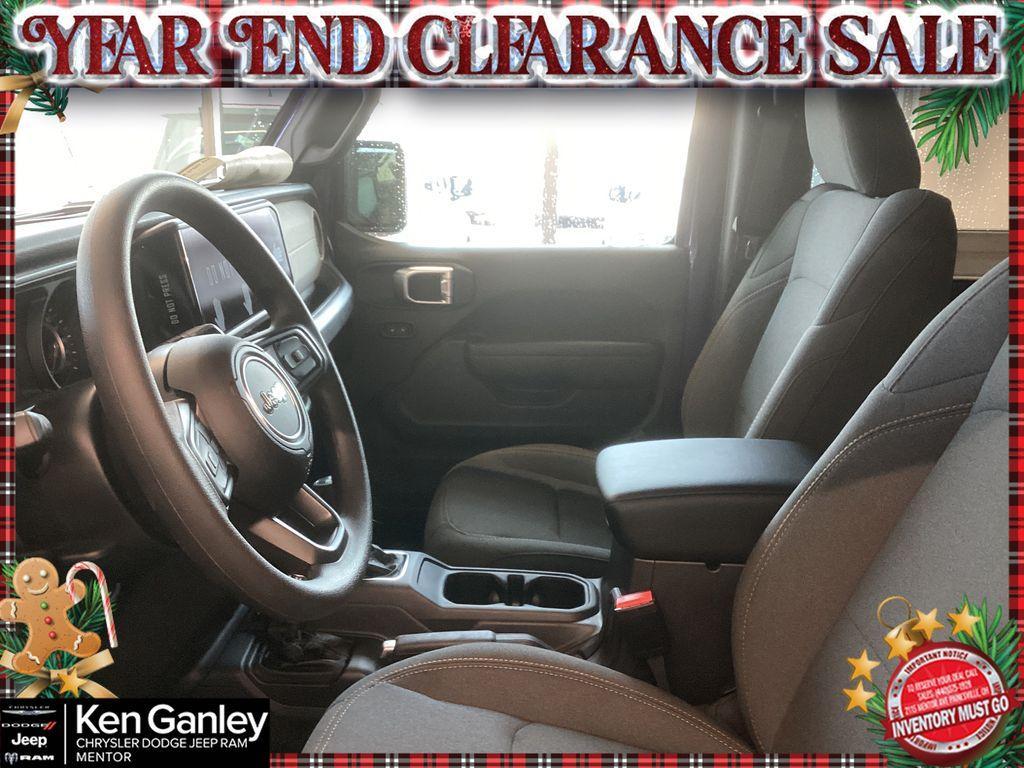 new 2026 Jeep Wrangler car, priced at $38,625