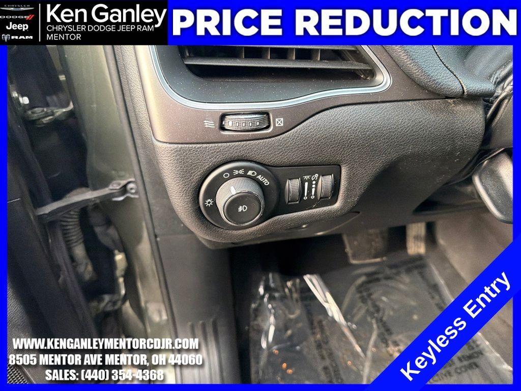 used 2019 Jeep Cherokee car, priced at $15,245
