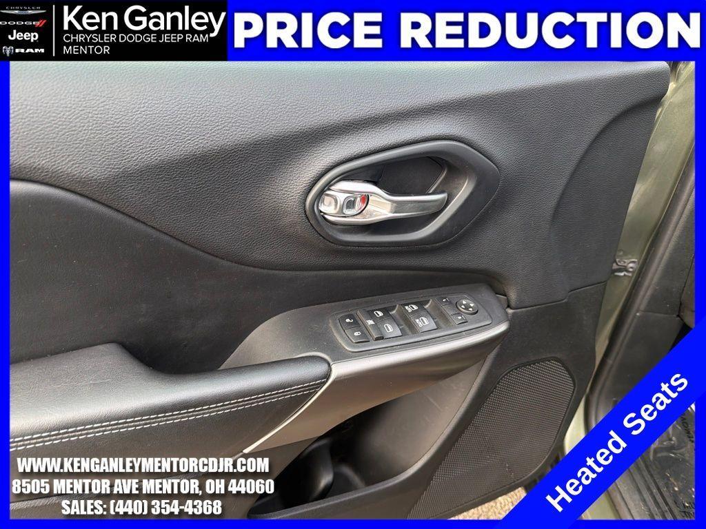 used 2019 Jeep Cherokee car, priced at $15,245