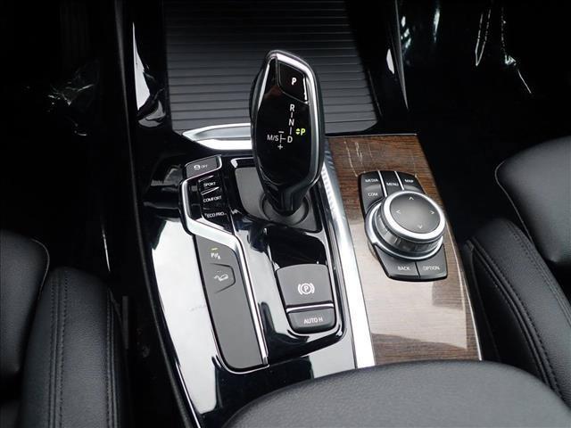 BMW X3 view 22