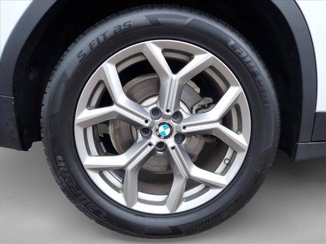 BMW X3 view 7