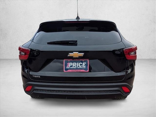 used 2024 Chevrolet Trax car, priced at $18,900