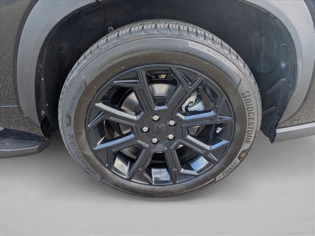 used 2022 Toyota Highlander car, priced at $22,000