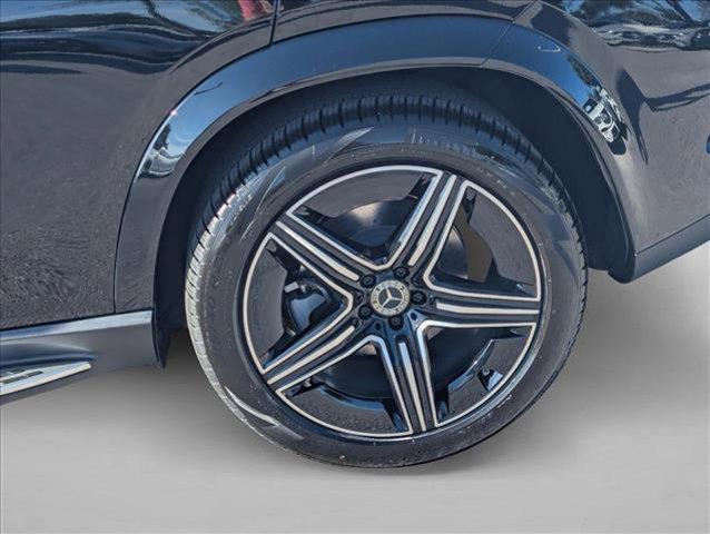 new 2026 Mercedes-Benz GLE 450 car, priced at $81,404