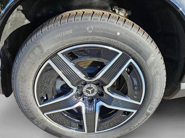 new 2026 Mercedes-Benz GLC 300 car, priced at $58,279