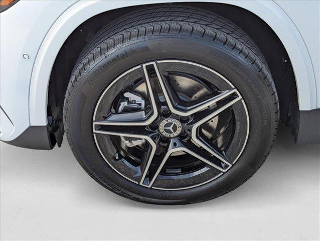 new 2025 Mercedes-Benz GLA 250 car, priced at $53,960