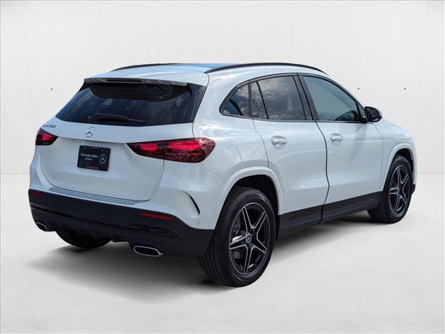 new 2025 Mercedes-Benz GLA 250 car, priced at $53,960