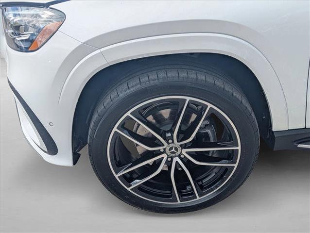 new 2026 Mercedes-Benz GLS 580 car, priced at $128,994