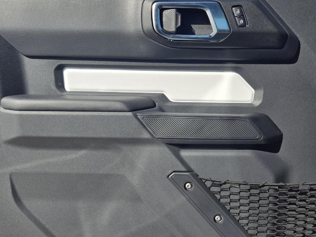 new 2025 Ford Bronco car, priced at $37,001