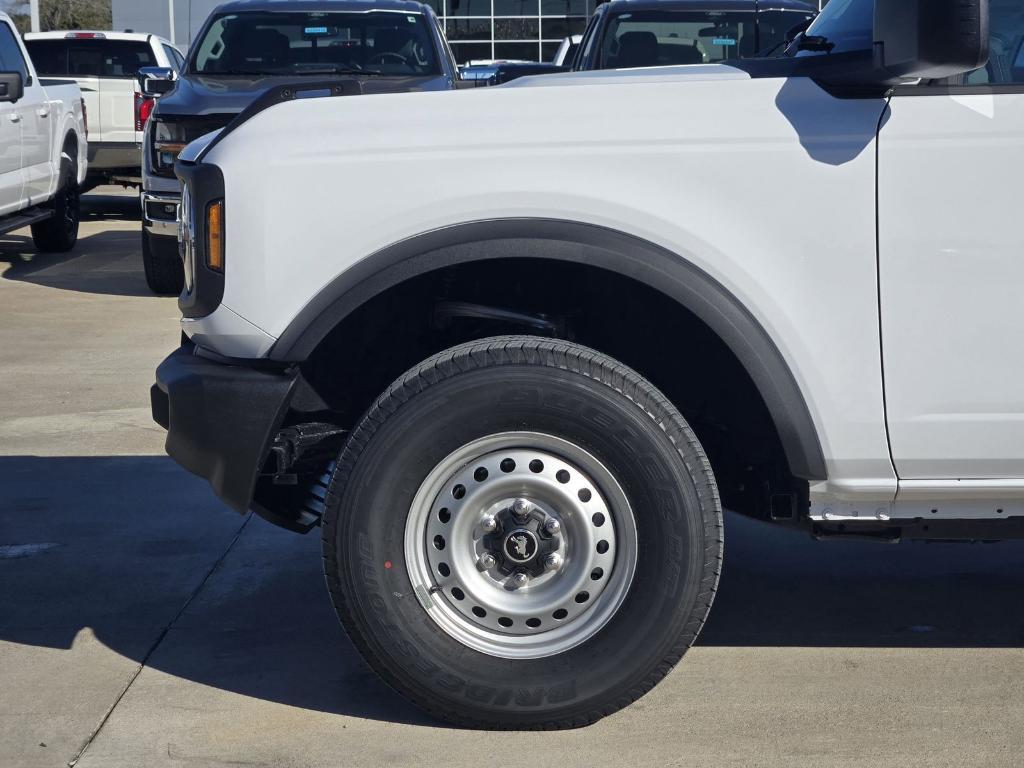 new 2025 Ford Bronco car, priced at $37,001