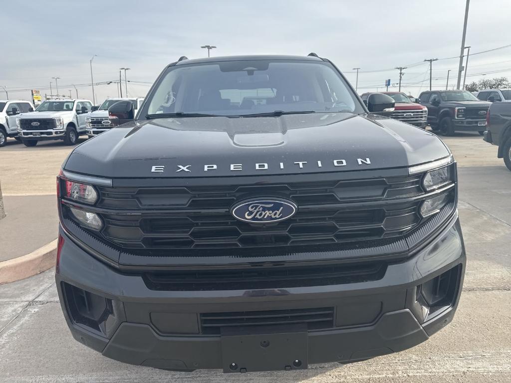 used 2025 Ford Expedition Max car, priced at $57,956