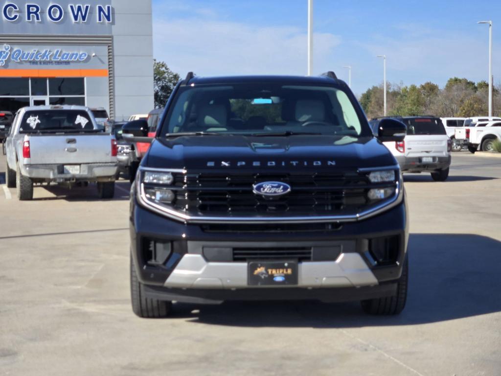 new 2025 Ford Expedition car, priced at $74,605