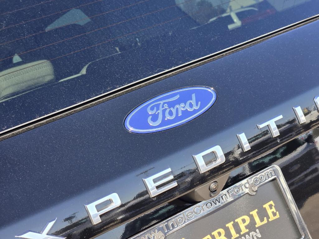 new 2025 Ford Expedition car, priced at $74,605