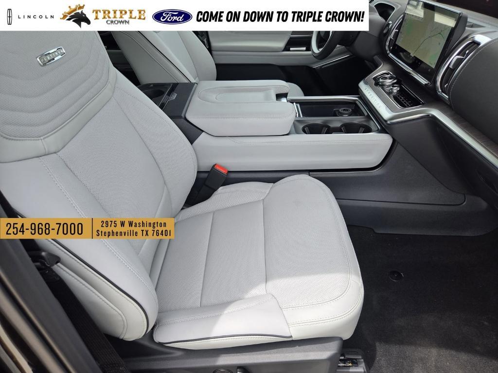 new 2025 Ford Expedition car, priced at $83,484