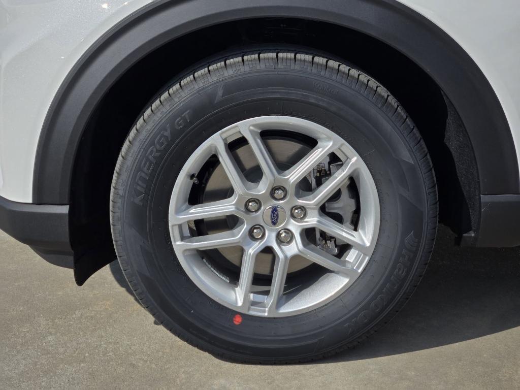 new 2026 Ford Explorer car, priced at $37,028