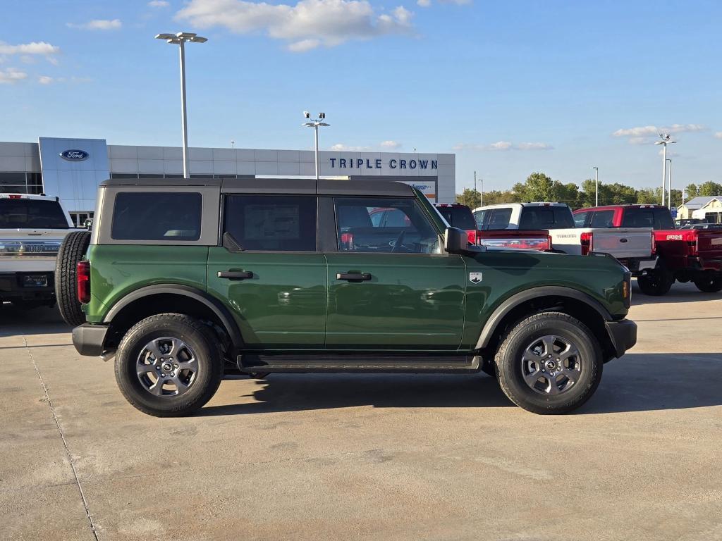new 2025 Ford Bronco car, priced at $41,762