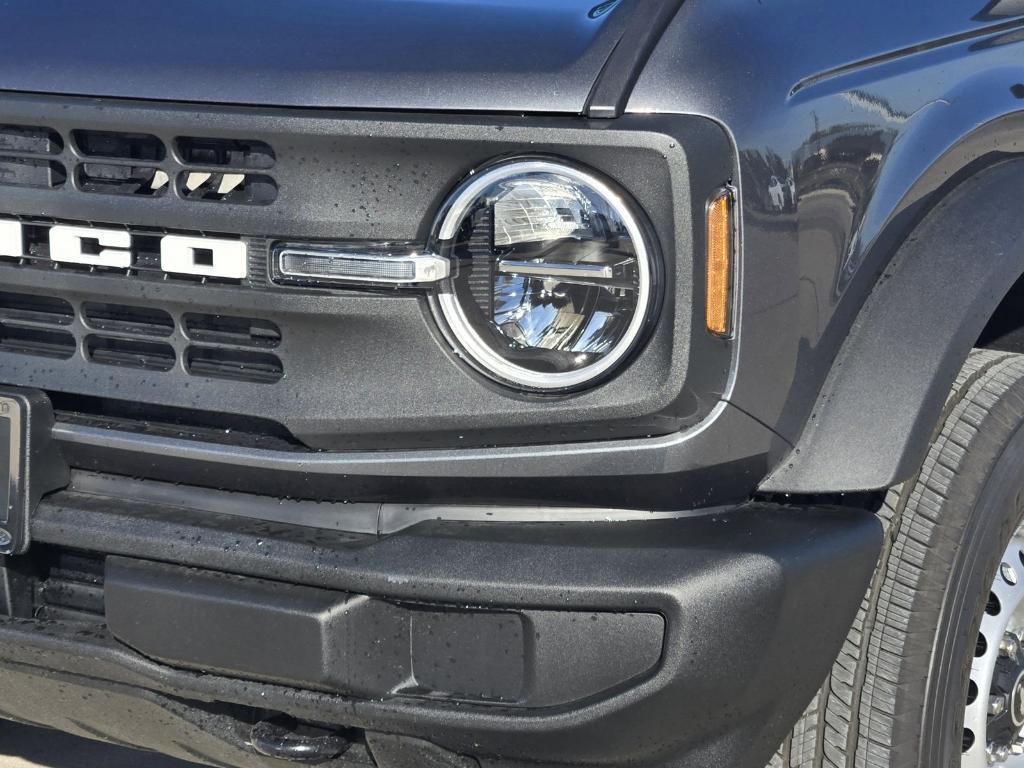 new 2025 Ford Bronco car, priced at $38,743