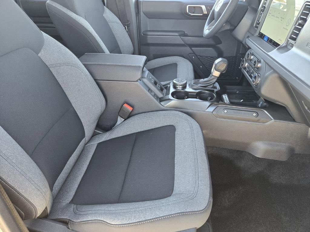 new 2025 Ford Bronco car, priced at $38,743