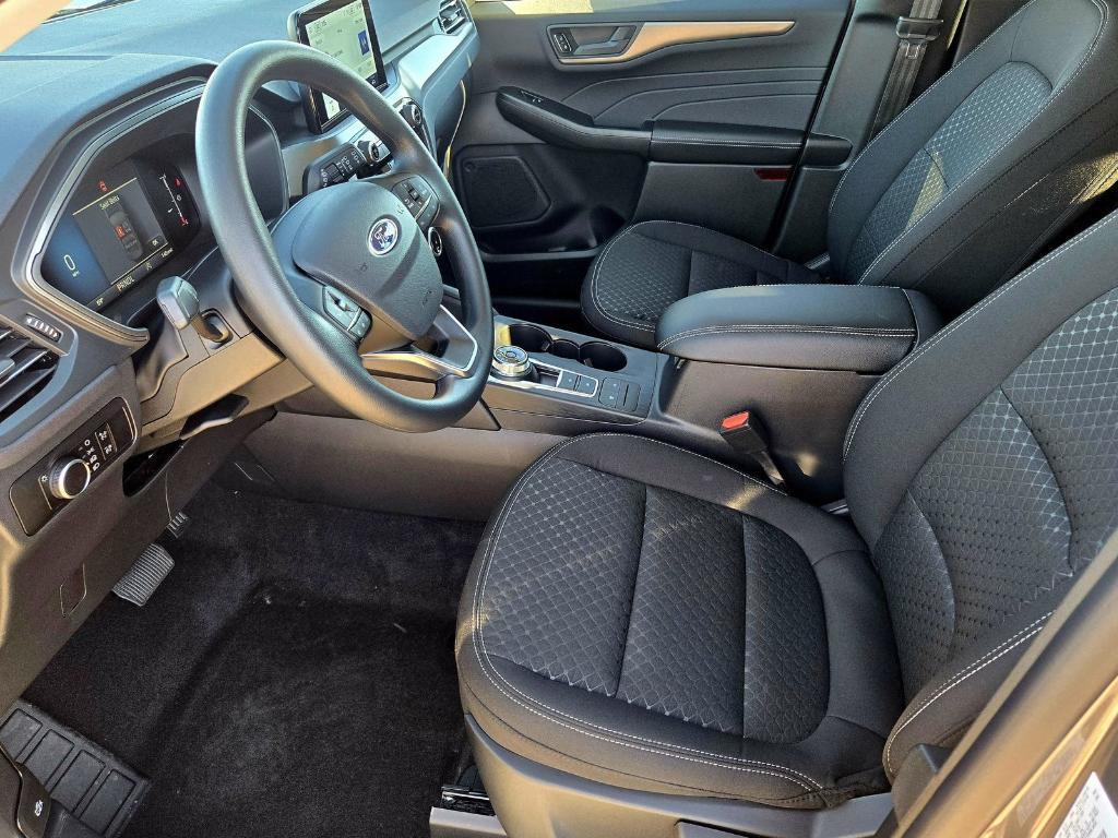 new 2026 Ford Escape car, priced at $27,402