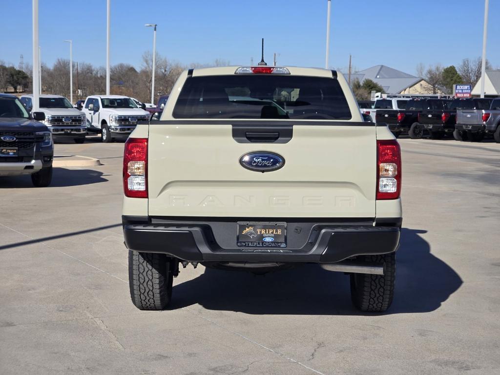 new 2025 Ford Ranger car, priced at $33,427