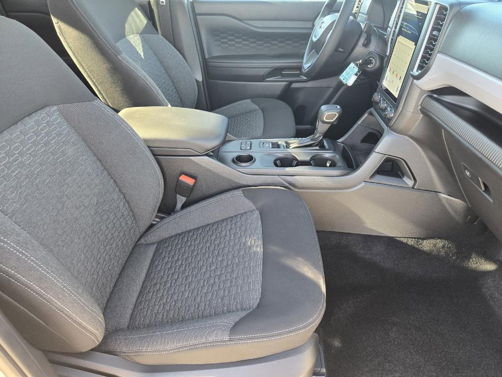 new 2025 Ford Ranger car, priced at $33,427