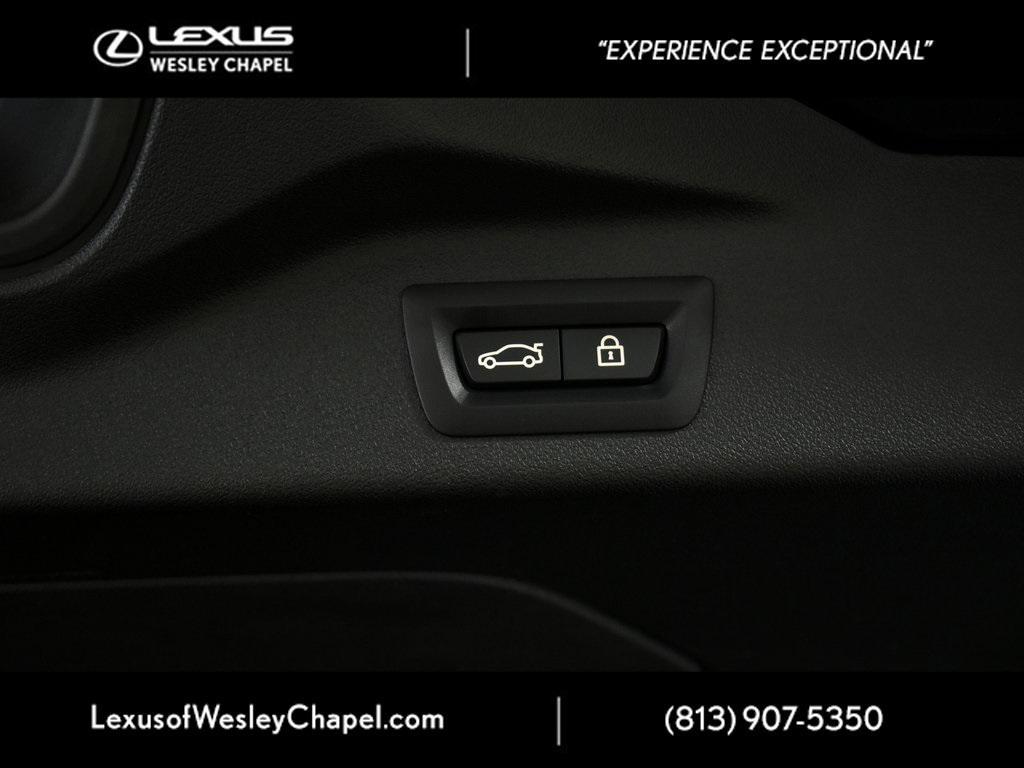 used 2022 BMW X7 car, priced at $54,290