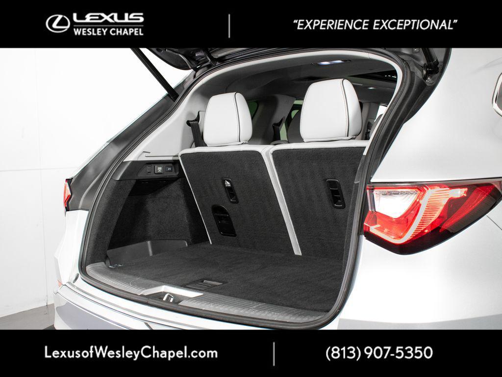 used 2022 Acura MDX car, priced at $31,199