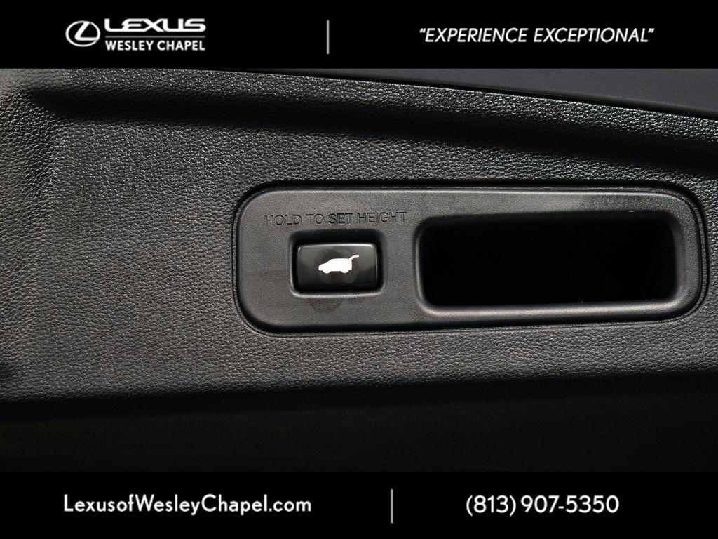 used 2022 Acura MDX car, priced at $31,199