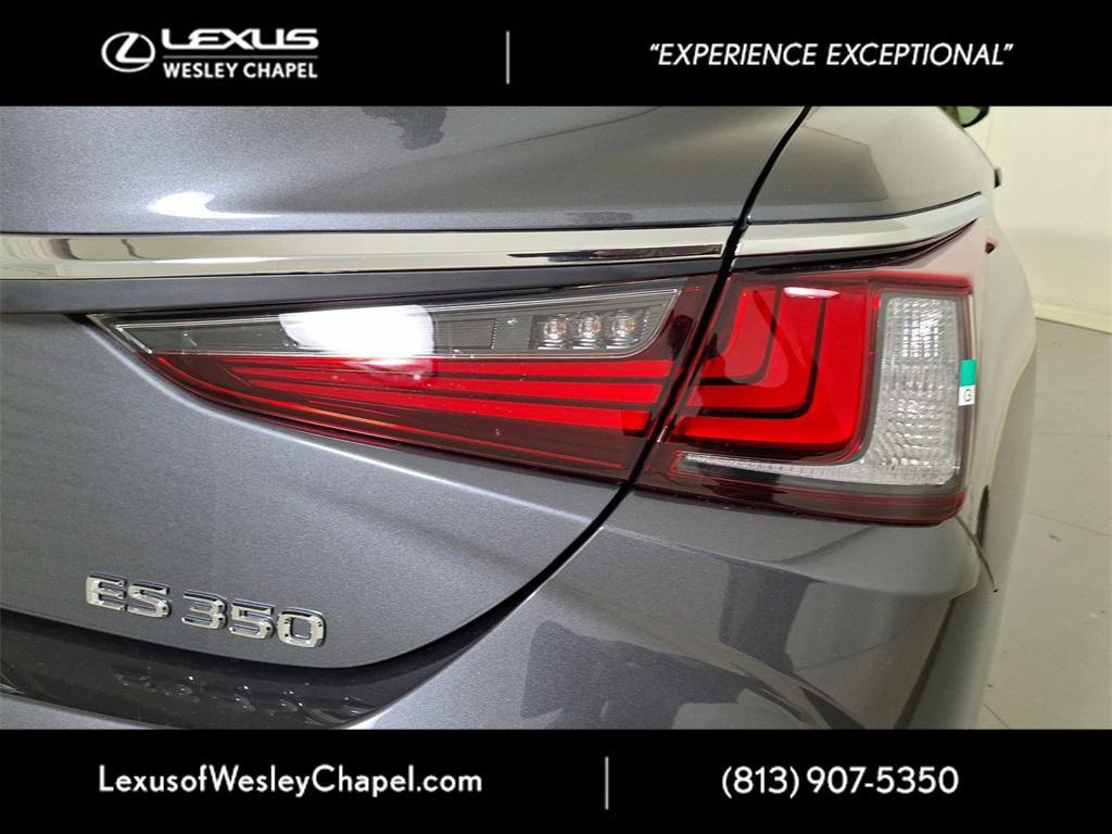 new 2025 Lexus ES 350 car, priced at $48,450