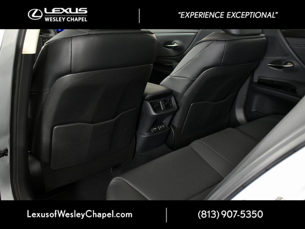 new 2025 Lexus ES 350 car, priced at $47,620