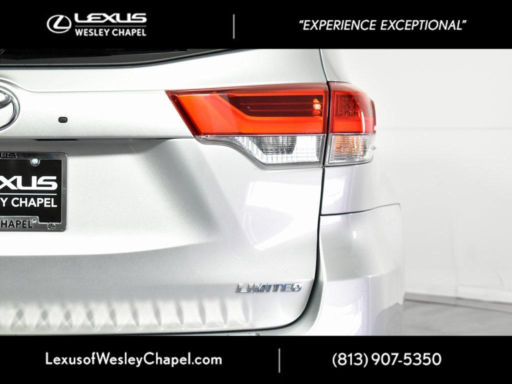 used 2017 Toyota Highlander car, priced at $18,999