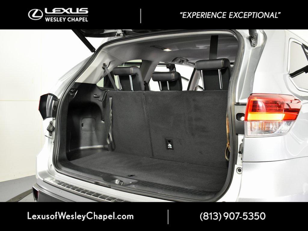 used 2017 Toyota Highlander car, priced at $18,999