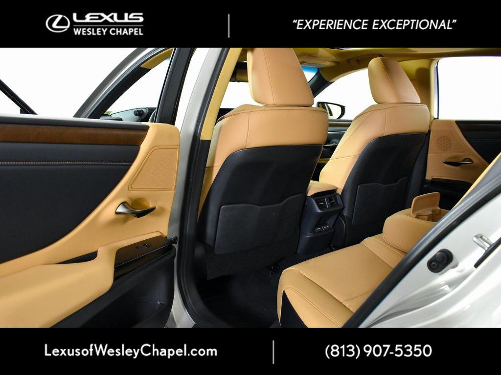new 2025 Lexus ES 350 car, priced at $49,290