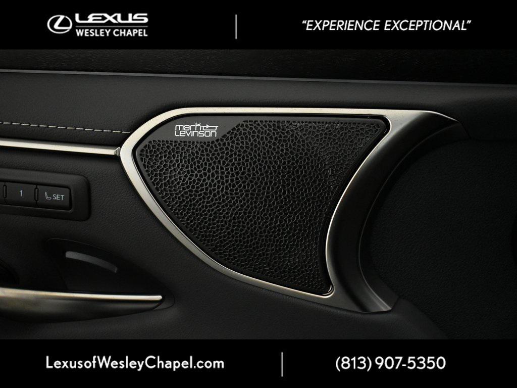 new 2025 Lexus ES 350 car, priced at $55,905