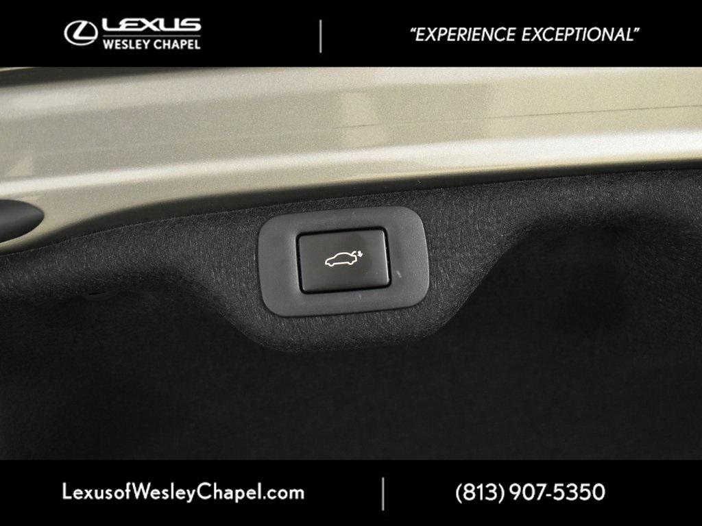 used 2019 Lexus ES 350 car, priced at $32,475