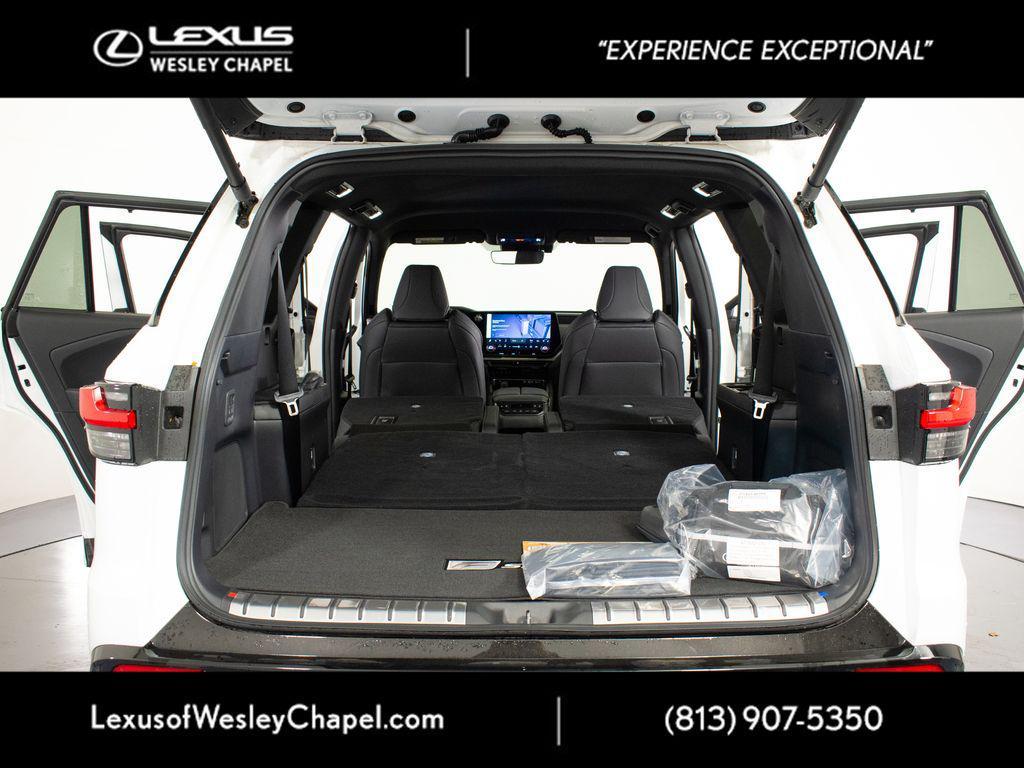 new 2026 Lexus TX 500h car, priced at $76,574