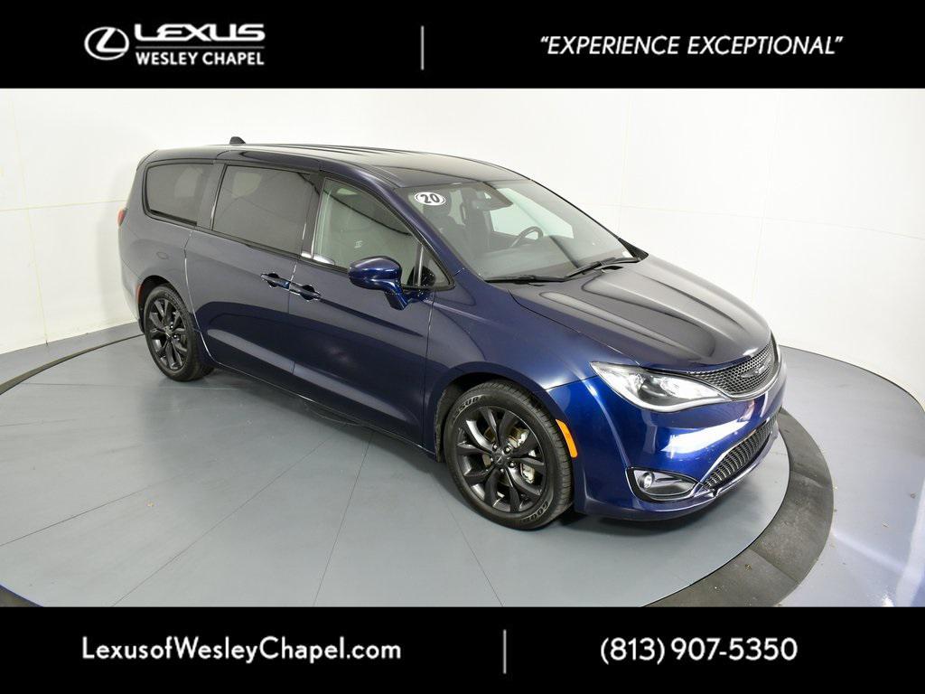 used 2020 Chrysler Pacifica car, priced at $15,999