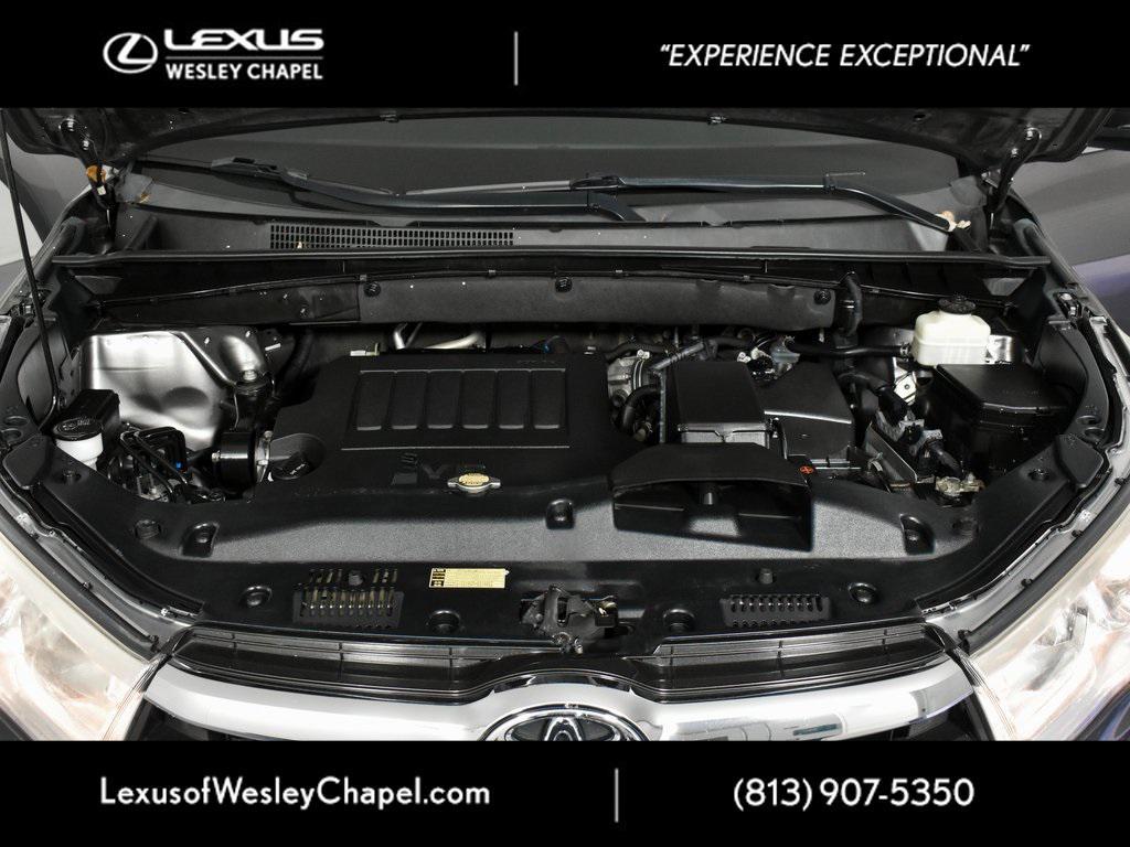 used 2014 Toyota Highlander car, priced at $17,490