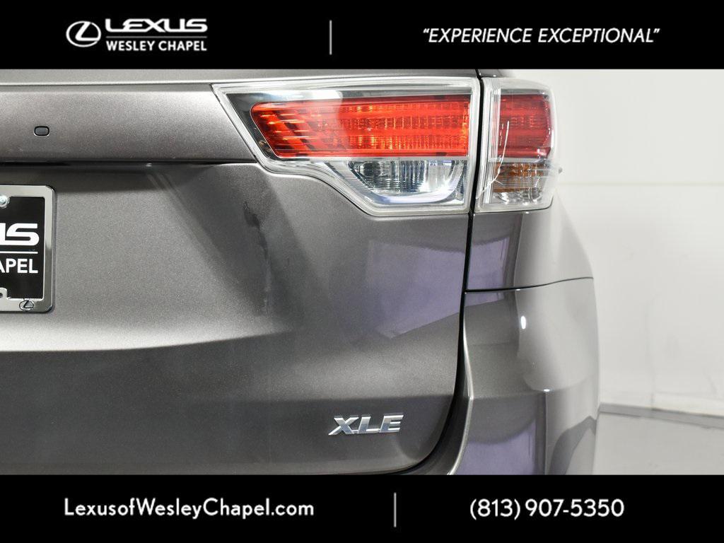 used 2014 Toyota Highlander car, priced at $17,490